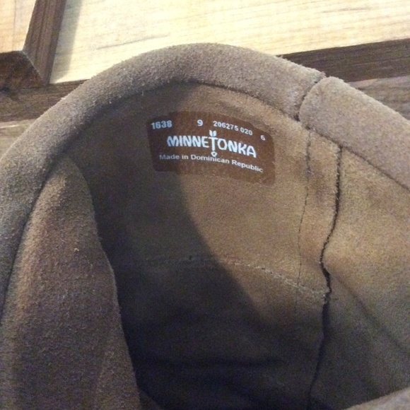 3-Layer Fringe Boot Minnetonka boots - Picture 12 of 16